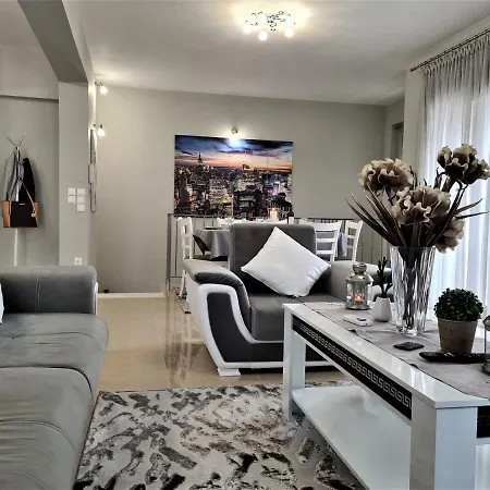 Lirtzis Luxury *