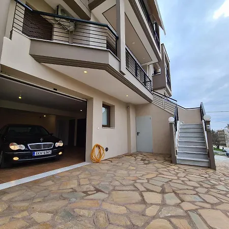 Lirtzis Luxury *
