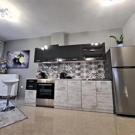 Lirtzis Luxury * Polýgyros